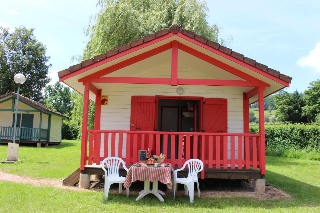Camping Les Feuilles Chauffailles 外观 照片