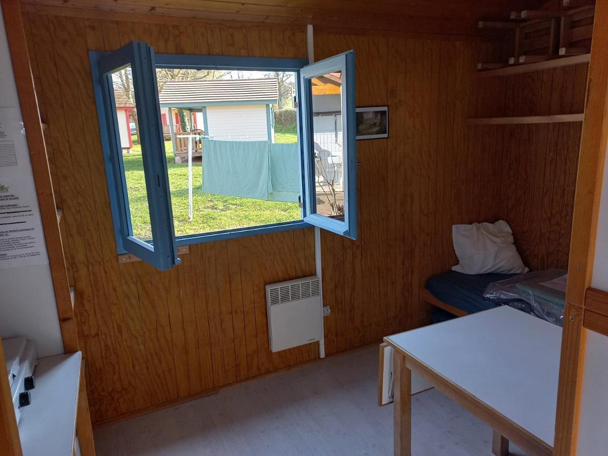 Camping Les Feuilles Chauffailles 外观 照片